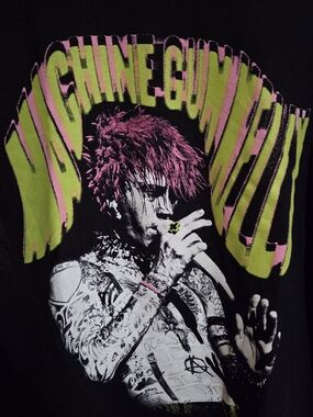 MGK Machine Gun Kelly T-Shirt Mens Size XL/XXL